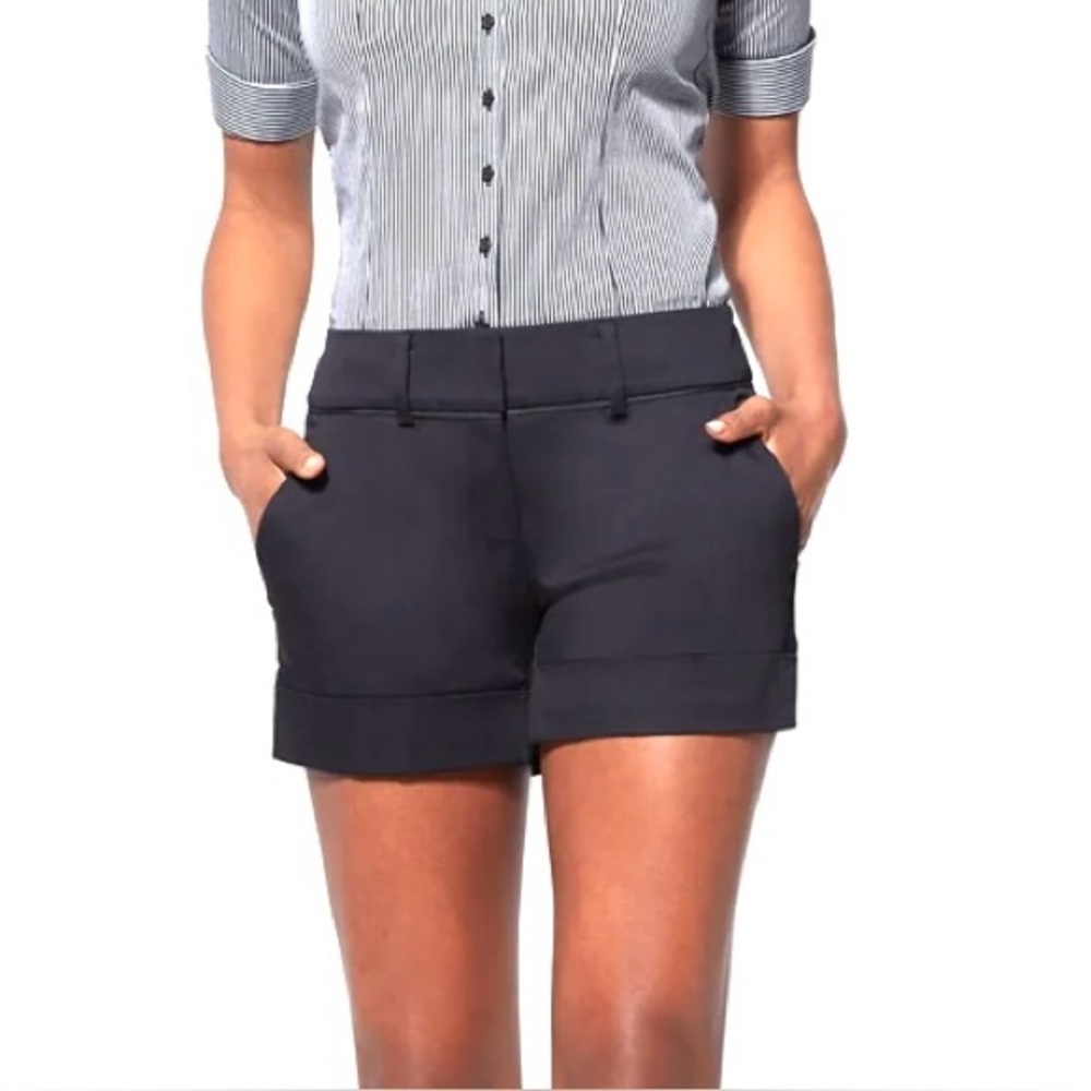 7th Avenue Design Studio Navy Cuffed Shorts Women’s 10 NWT Casual